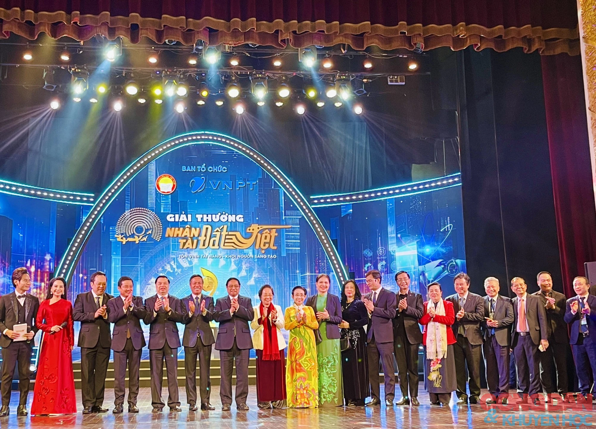 Thủ tướng Phạm Minh Chính: Giải thưởng Nhân tài Đất Việt khẳng định trí tuệ Việt Nam với khu vực và thế giới- Ảnh 4.