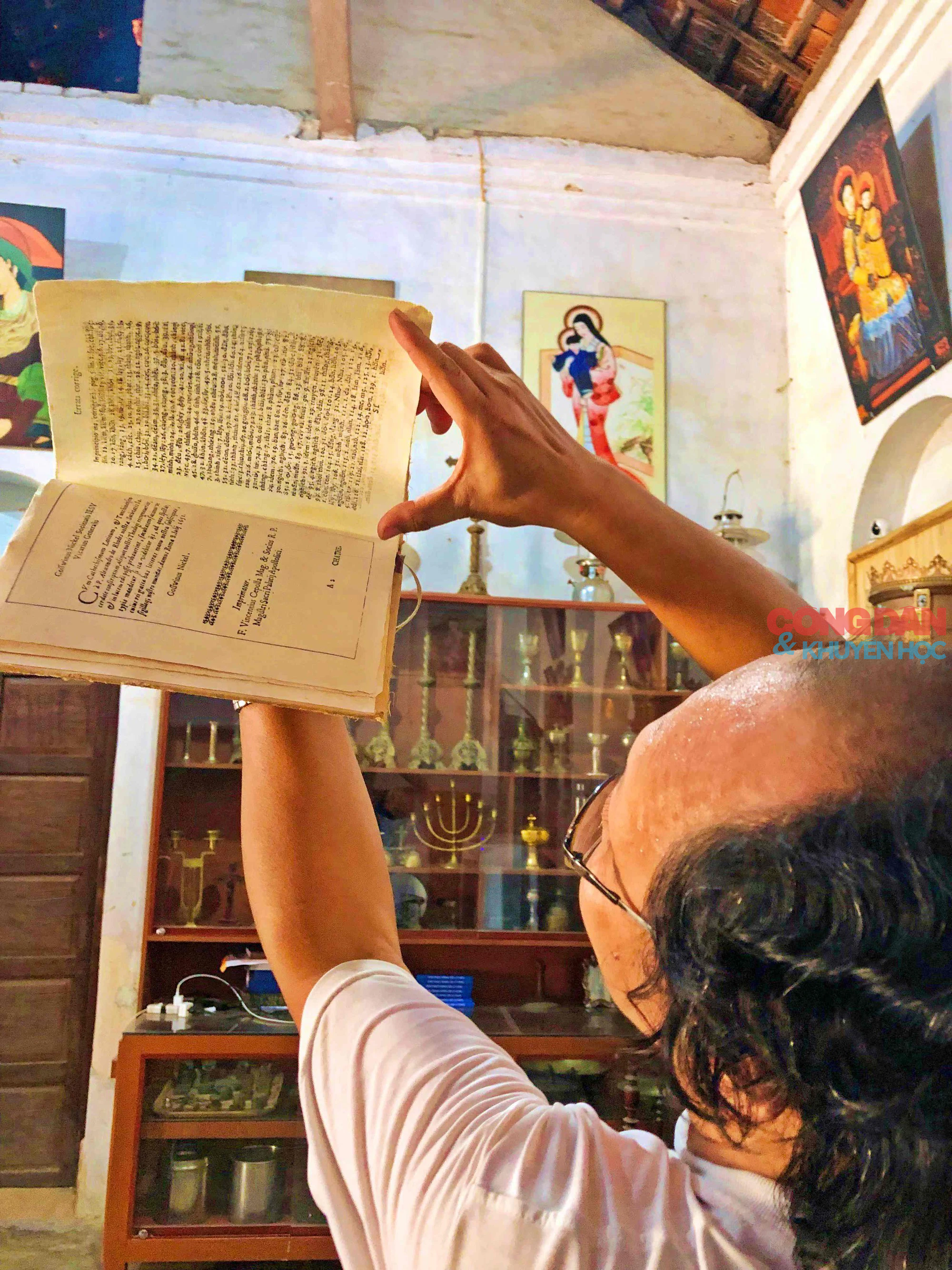 Hiện trạng cuốn sách cổ nhất Việt Nam, lý do khiến cuốn sách hạn chế trưng bày- Ảnh 4.