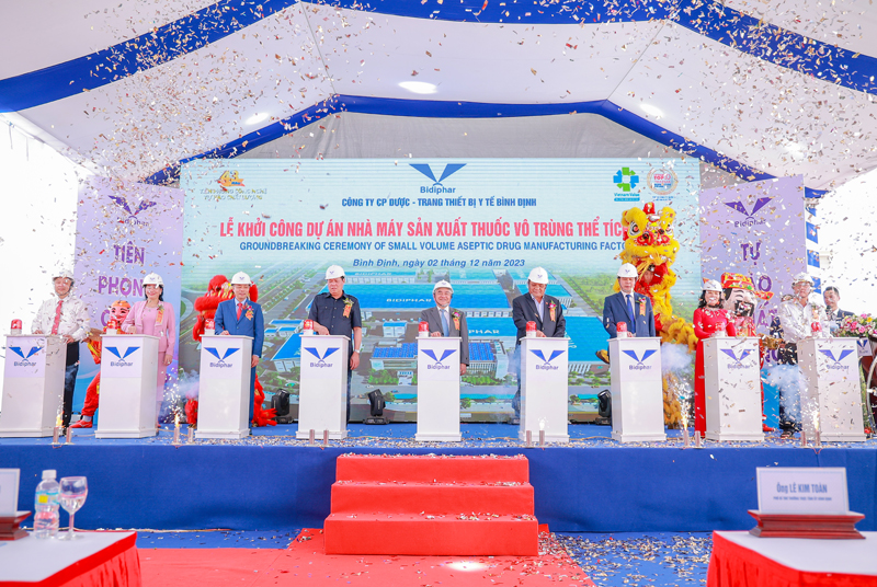 Khánh thành nhà máy sản xuất thuốc điều trị ung thư lớn nhất Việt Nam- Ảnh 2.