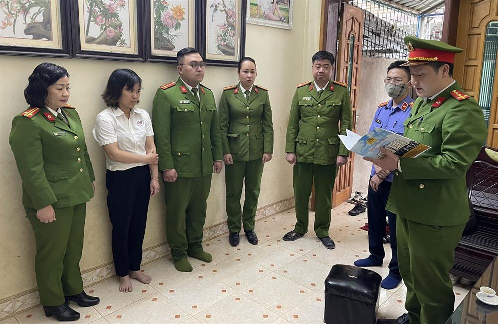 Khởi tố Giám đốc và cán bộ tại Trung tâm đăng kiểm 26.01D tỉnh Sơn La về hành vi “Nhận hối lộ” - Ảnh 3.