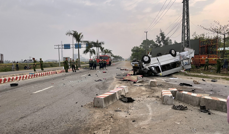 Thủ tướng Chính phủ chỉ đạo khắc phục hậu quả tai nạn giao thông đặc biệt nghiêm trọng tại Quảng Nam - Ảnh 2.
