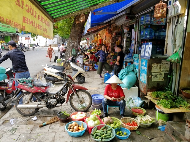 Hà Nội dự kiến đầu tư xây mới 48 chợ - Ảnh 1.