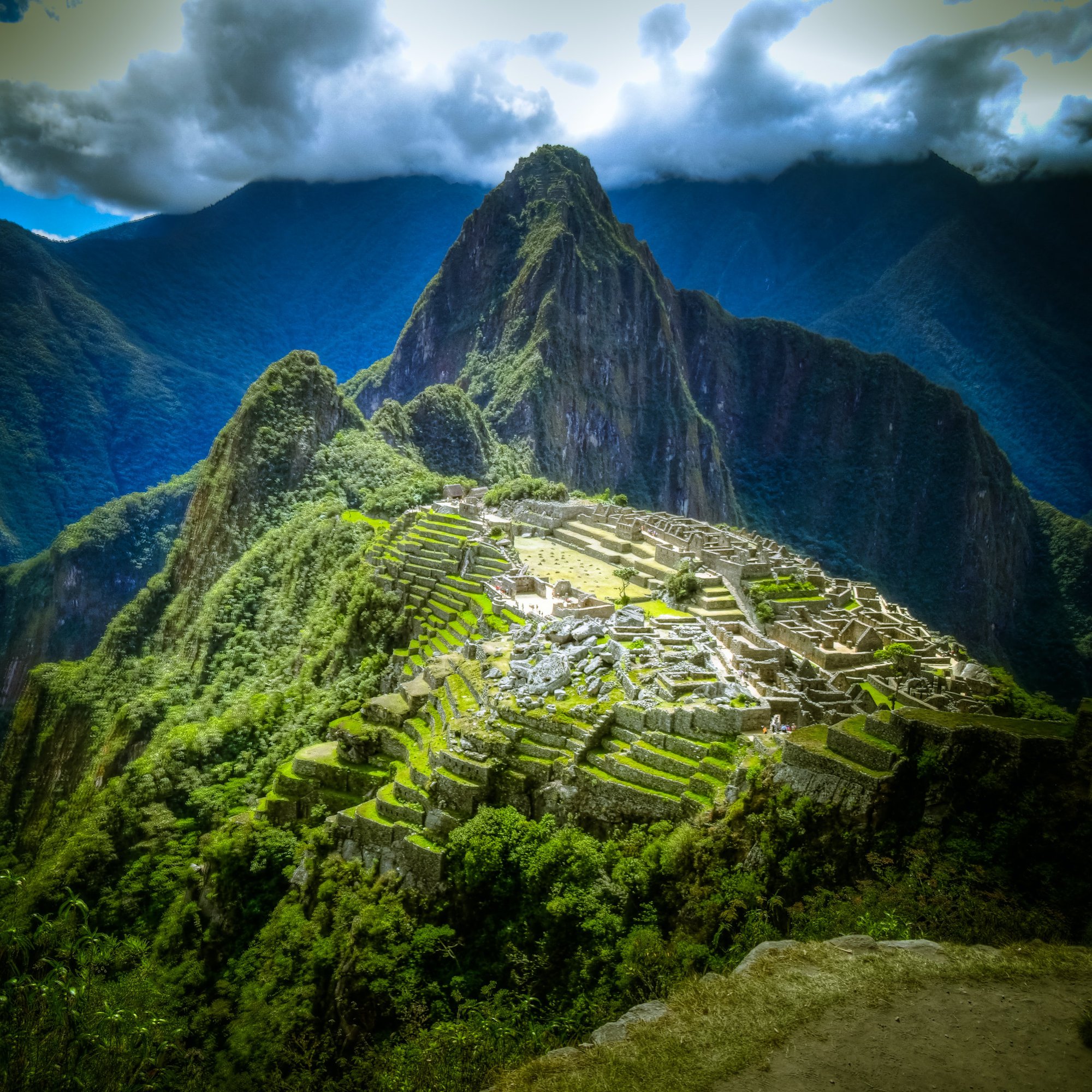 Machu Picchu: 1 trong 7 kỳ quan thế giới mới – địa điểm vừa bị đóng cửa vô thời hạn - Ảnh 1.