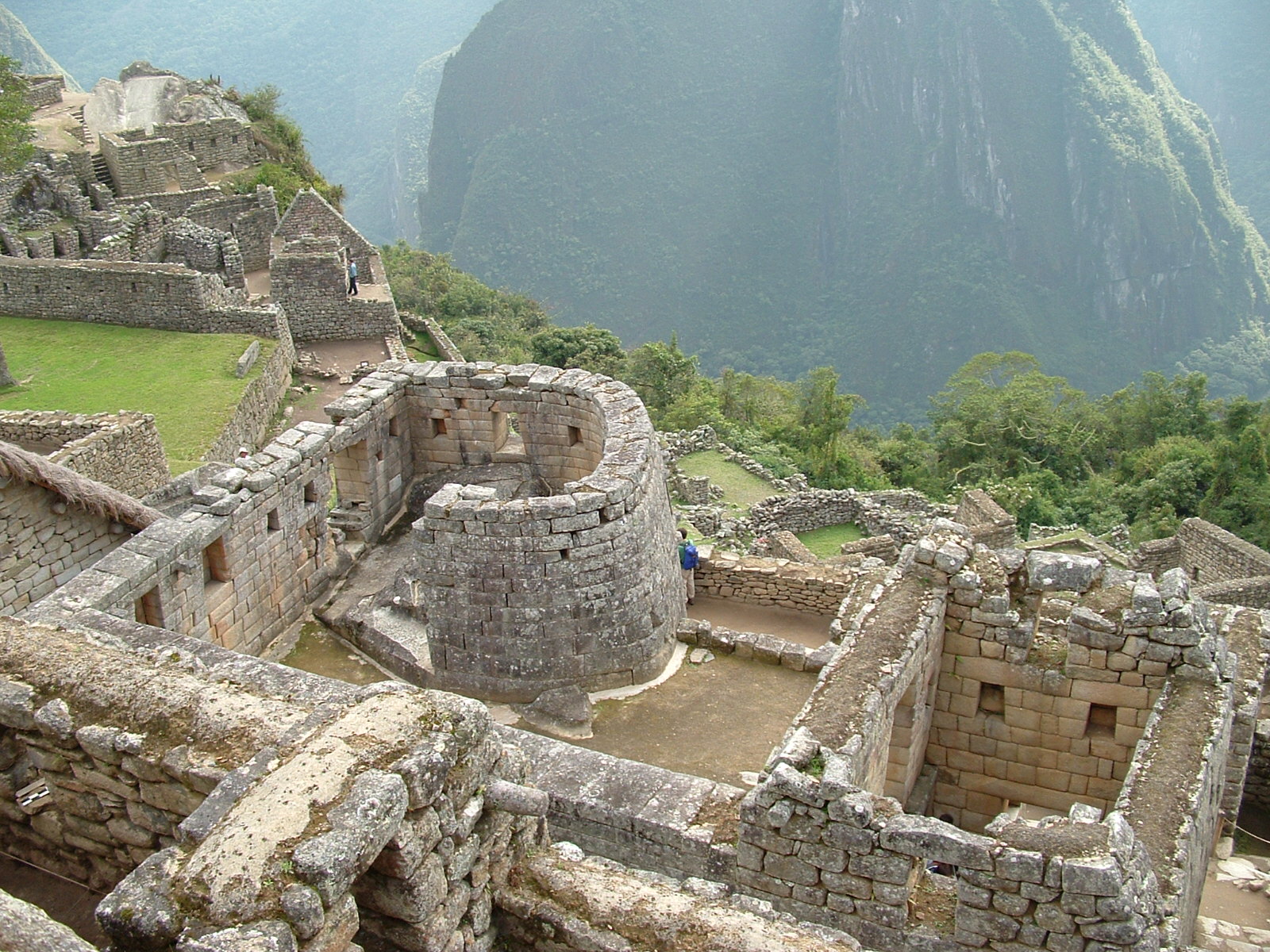 Machu Picchu: 1 trong 7 kỳ quan thế giới mới – địa điểm vừa bị đóng cửa vô thời hạn - Ảnh 2.