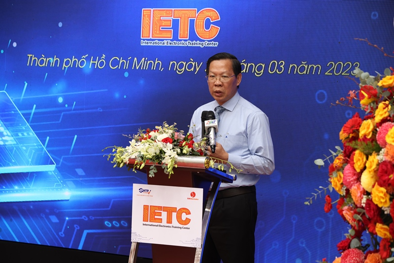 Khánh thành Trung tâm Đào tạo Điện tử chuẩn quốc tế đầu tiên ở Việt Nam - Ảnh 4.