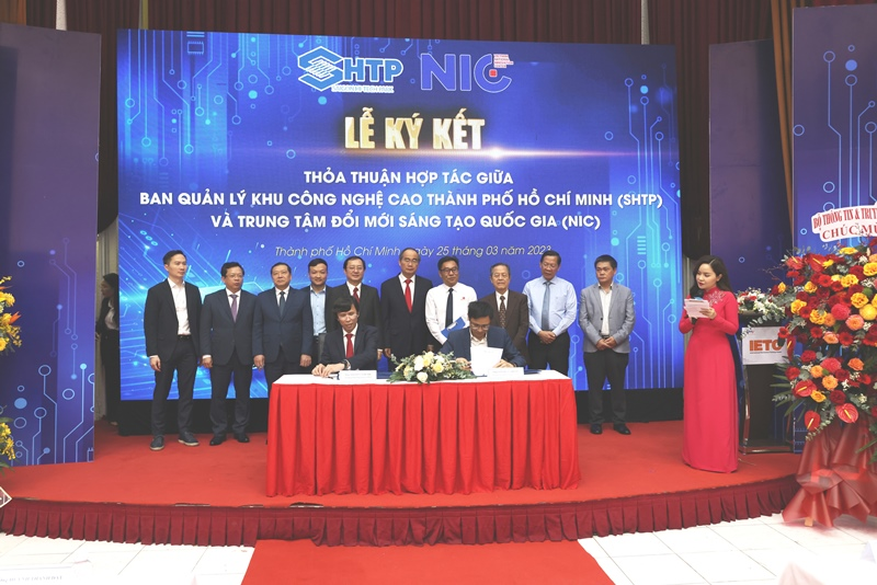 Khánh thành Trung tâm Đào tạo Điện tử chuẩn quốc tế đầu tiên ở Việt Nam - Ảnh 5.