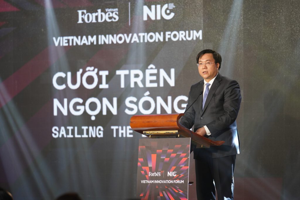 Diễn đàn Đổi mới sáng tạo Việt Nam 2023: Cưỡi trên ngọn sóng số - Ảnh 1.