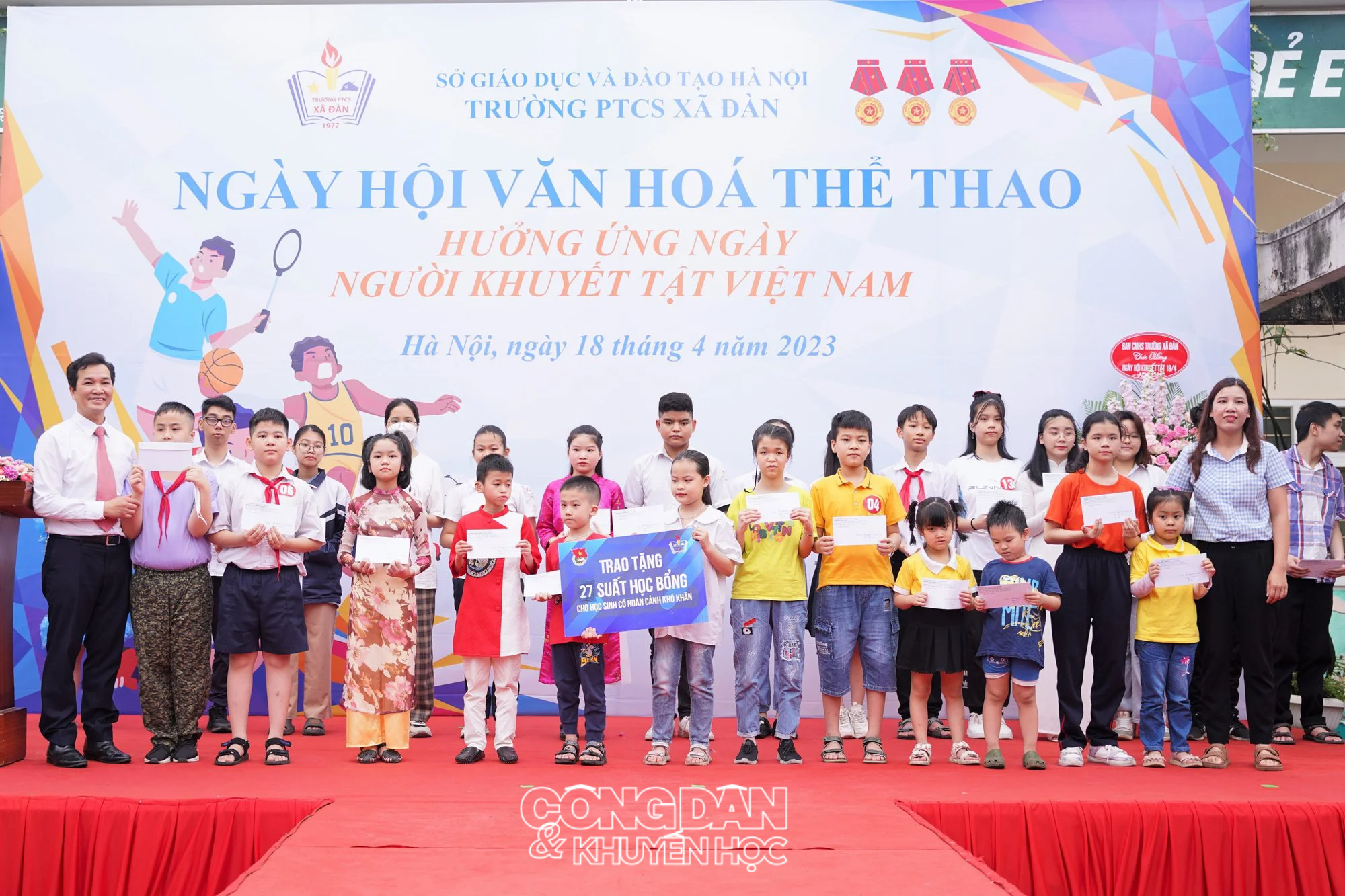 Quỹ Khuyến học Việt Nam trao 100 triệu đồng tặng Trường Phổ thông cơ sở Xã Đàn - Ảnh 3.