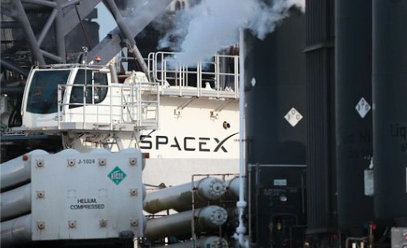 Phi thuyền phát nổ chỉ là một trong nhiều vận đen của Elon Musk - Ảnh 3.