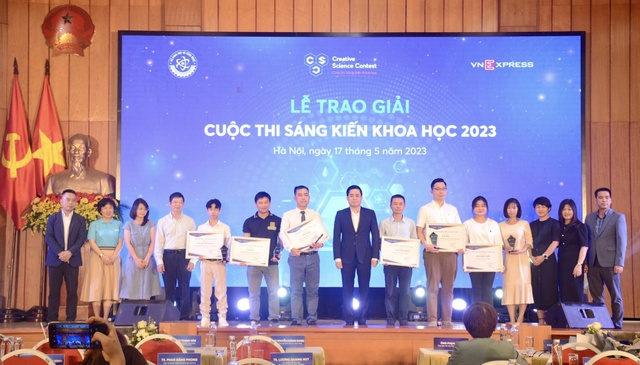 Trao giải cuộc thi &quot;Sáng kiến khoa học 2023&quot;, kỷ niệm Ngày Khoa học và Công nghệ Việt Nam  - Ảnh 2.