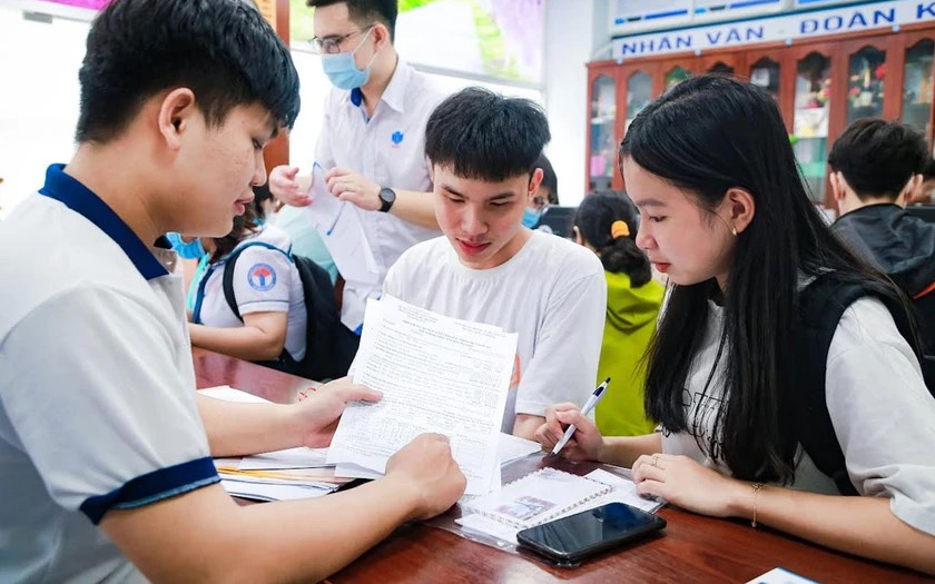 Xét tuyển vào đại học nếu có chứng chỉ tiếng Hàn, tiếng Nhật