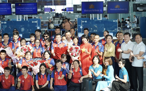 Đoàn Thể thao người khuyết tật Việt Nam lên đường dự ASEAN Para Games 12