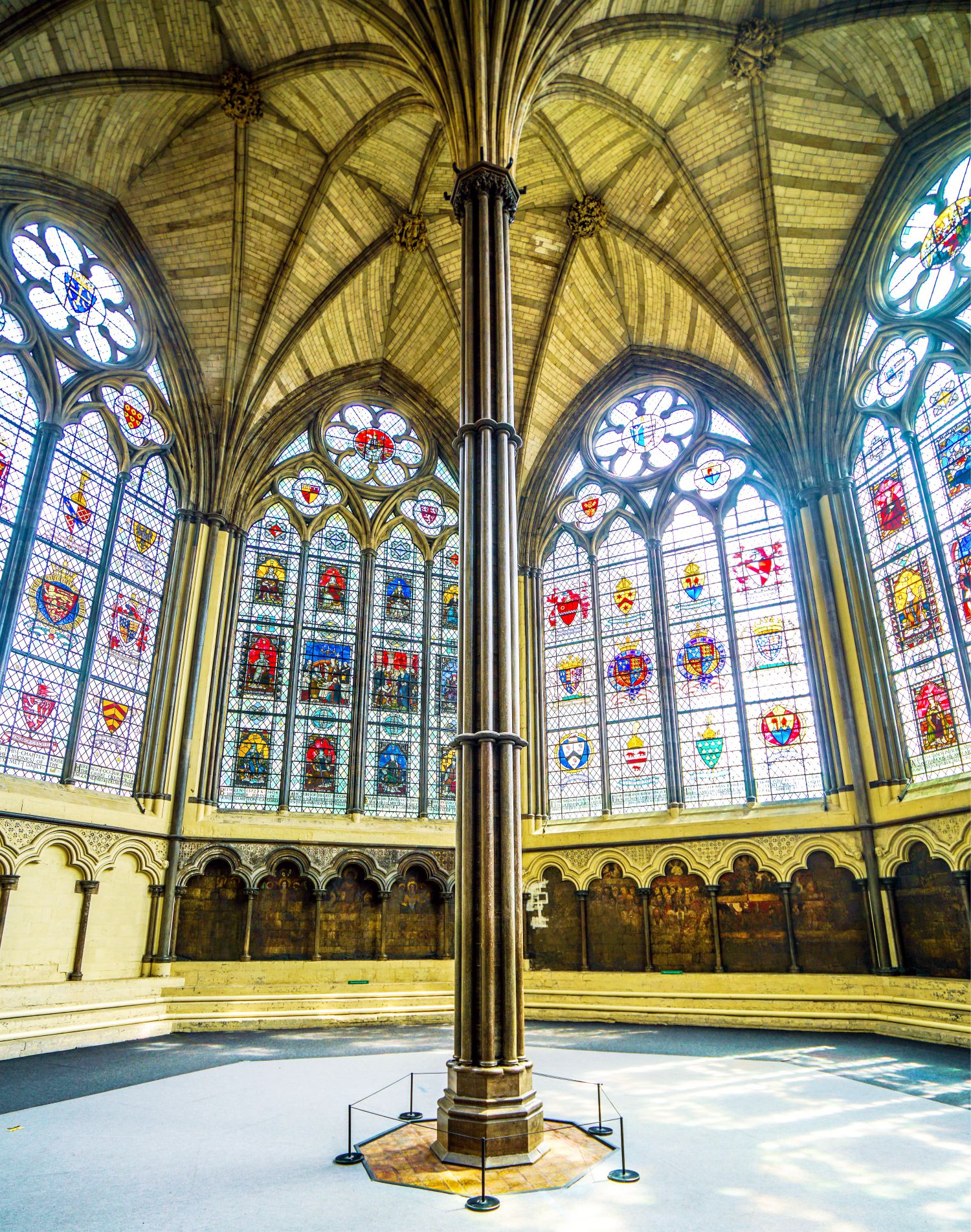 Cận cảnh Tu viện Westminster nơi diễn ra Lễ đăng quang của Vua Charles III - Ảnh 11.