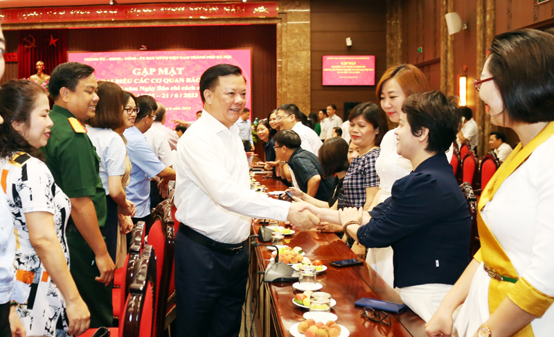 Bí thư Thành ủy Hà Nội: Báo chí luôn là chỗ dựa tin cậy của Thủ đô trên bước đường phát triển - Ảnh 2.