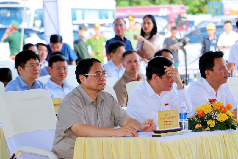 Khánh thành hai dự án cao tốc Nha Trang - Cam Lâm, Vĩnh Hảo - Phan Thiết - Ảnh 2.