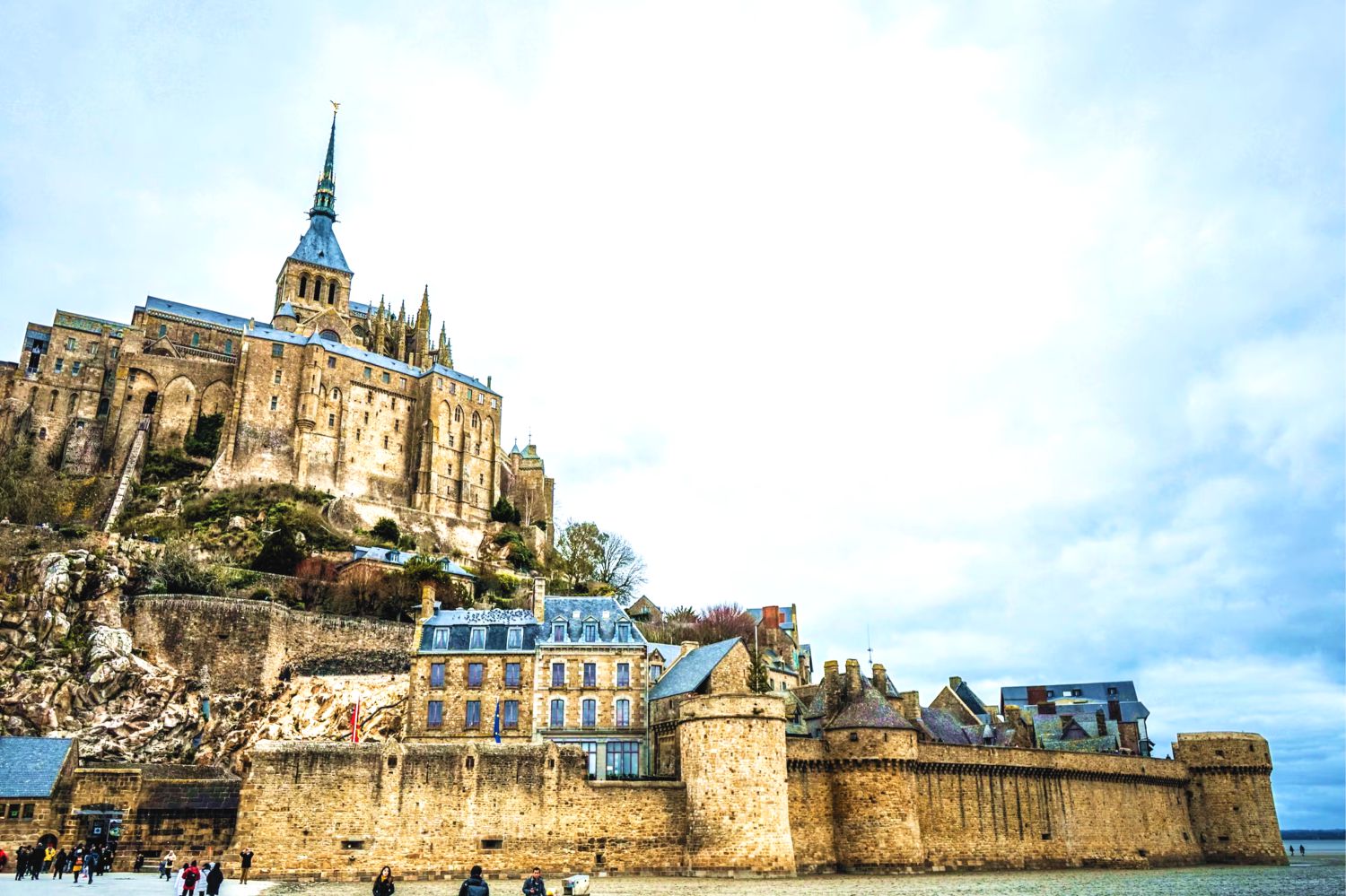 Khám phá Mont Saint Michel - biểu tượng của người Pháp về sự kiên cường và tự do  - Ảnh 11.
