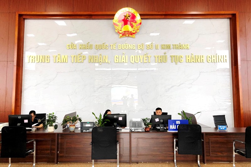 Lào Cai: Từ ngày 7/6, doanh nghiệp làm thủ tục thông quan hàng hóa ở Cửa khẩu Kim Thành tại bộ phận một cửa - Ảnh 1.