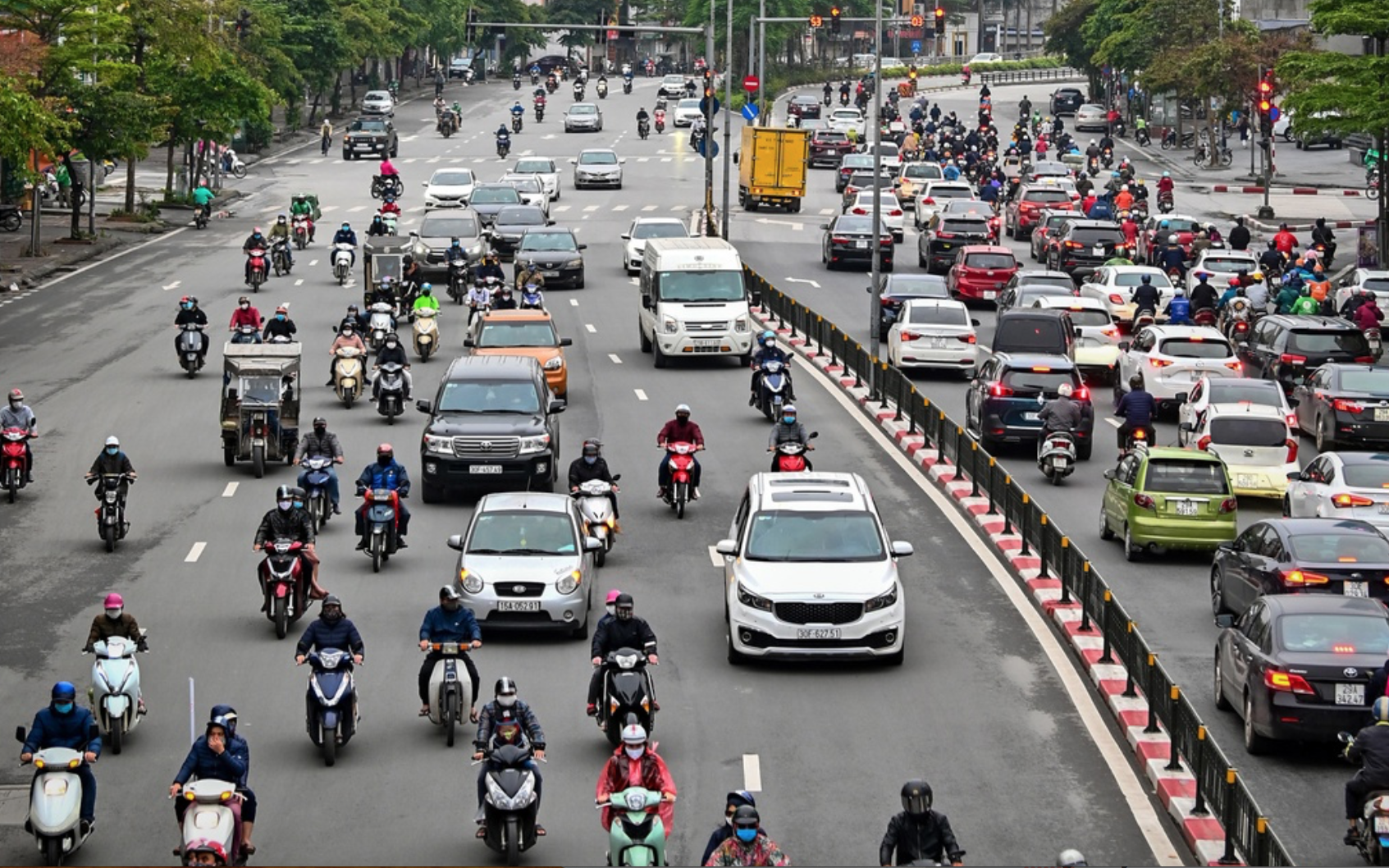 Quy định mới về giấy phép lái xe, đăng ký xe tại dư thảo Luật Trật tự, an toan giao thông đường bộ