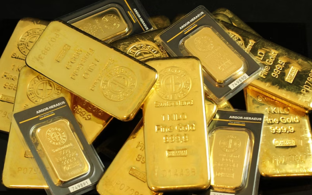 Ngày 28/7: Giá vàng thế giới giảm do dữ liệu kinh tế Mỹ tích cực