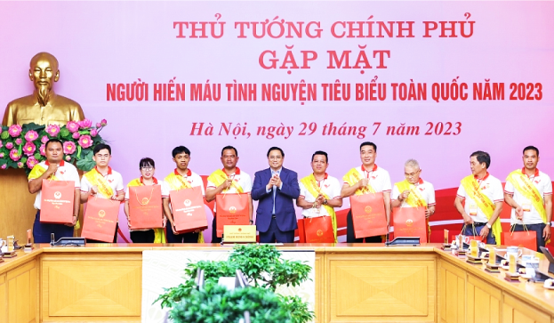 Thủ tướng Phạm Minh Chính: Hiến máu tình nguyện là mệnh lệnh từ trái tim - Ảnh 2.