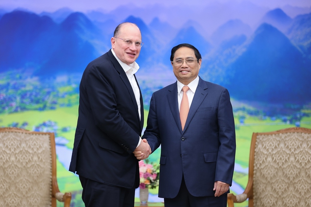 Chủ tịch Tập đoàn HSBC Mark Tucker thăm và làm việc tại Việt Nam - Ảnh 1.