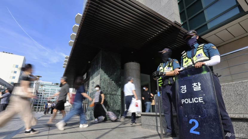 Hàn Quốc: Liên tiếp xảy ra các vụ tấn công bằng dao, Tổng thống chỉ đạo khẩn - Ảnh 2.