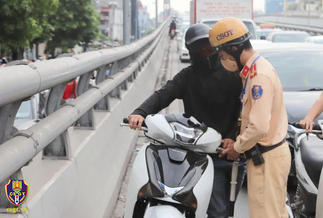 Trường hợp Cảnh sát giao thông được mặc thường phục tuần tra, kiểm tra vi phạm giao thông đường bộ - Ảnh 3.
