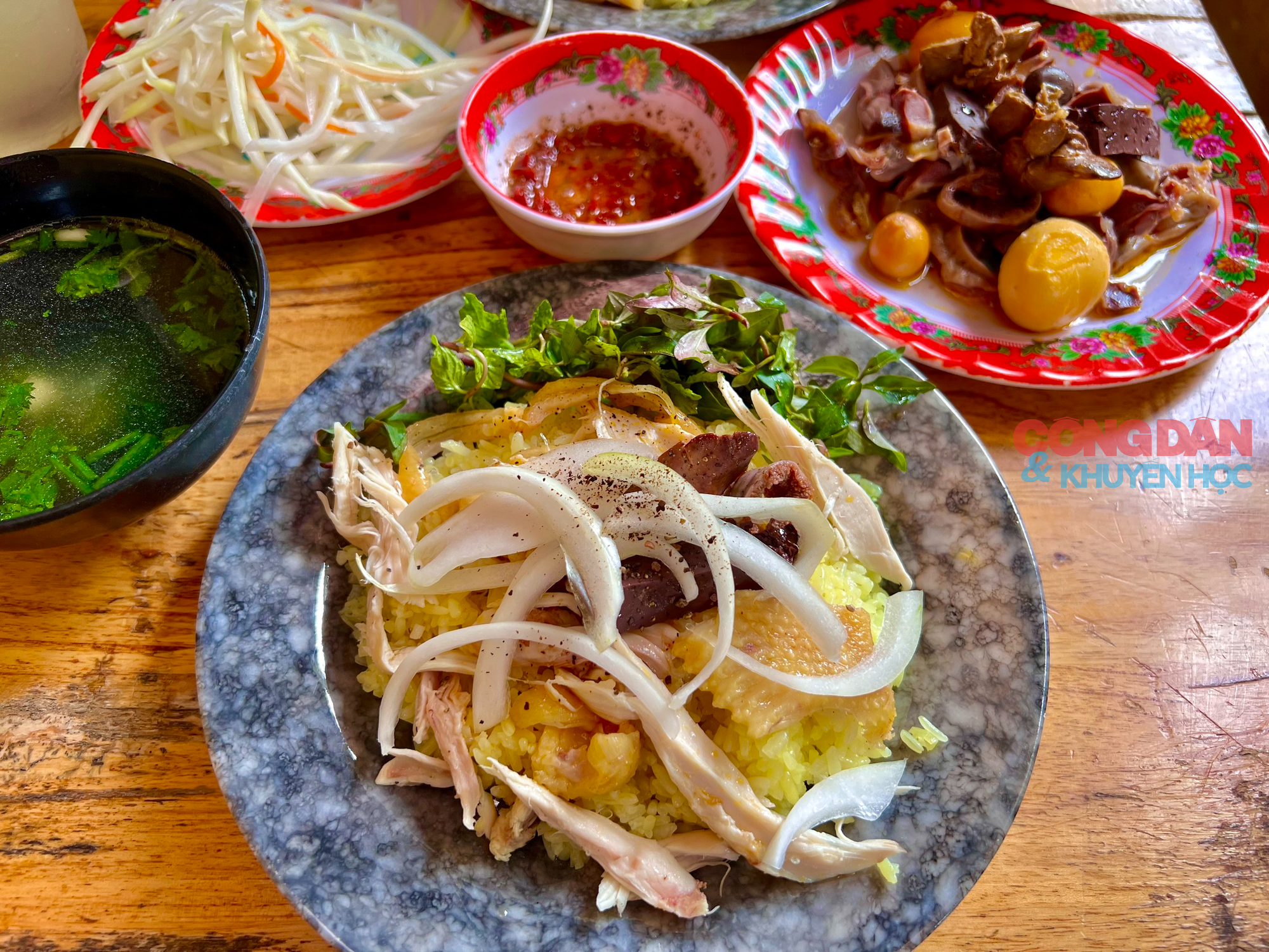 9 món ăn phải thử ở Hội An - &quot;kinh đô ẩm thực&quot; của Việt Nam - Ảnh 5.