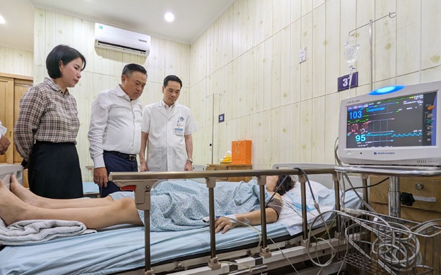 Vụ cháy chung cư mini: Chủ tịch Trần Sỹ Thanh rút ngắn chuyến công tác, BHXH Hà Nội chi trả quyền lợi cho nạn nhân