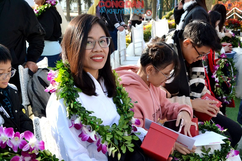 Sa Pa đón đoàn khách du lịch đầu tiên “xông đất” năm 2024- Ảnh 4.