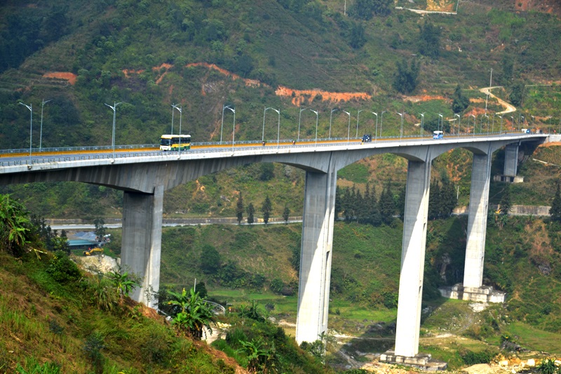 Chưa thu phí đường nối cao tốc Nội Bài- Lào Cai đến Sa Pa- Ảnh 2.