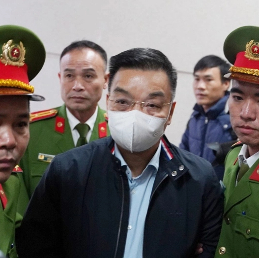 Vụ Việt Á: Đề nghị mức án với 2 cựu bộ trưởng Nguyễn Thanh Long, Chu Ngọc Anh và 36 bị cáo- Ảnh 1.