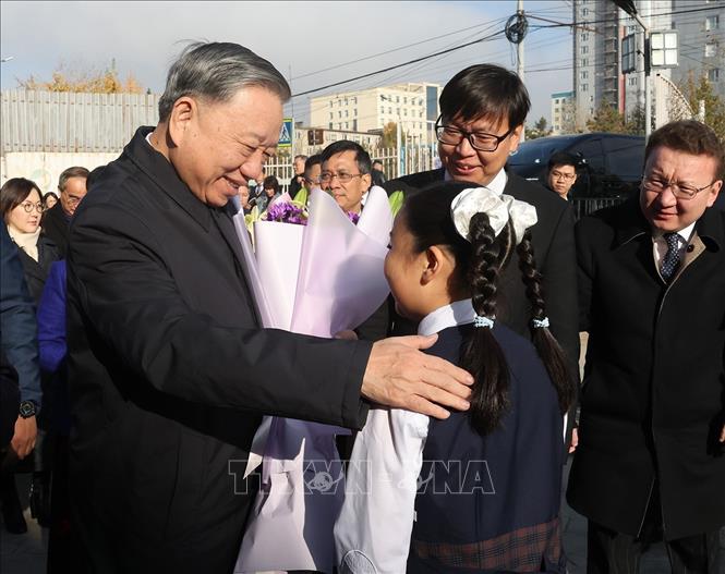 Tổng Bí thư, Chủ tịch nước Tô Lâm thăm Trường mang tên Chủ tịch Hồ Chí Minh tại Mông Cổ- Ảnh 1.