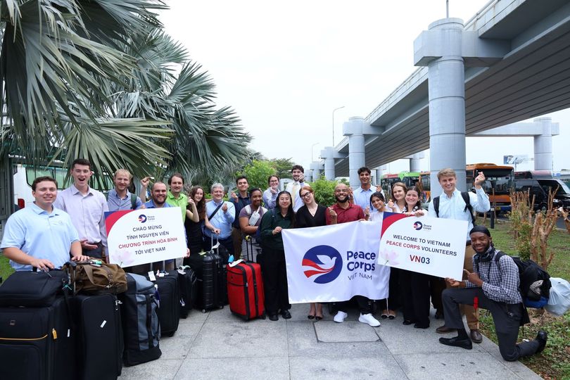 20 tình nguyện viên Peace Corps hỗ trợ dạy tiếng Anh giúp mở rộng cơ hội giáo dục và việc làm  - Ảnh 1.