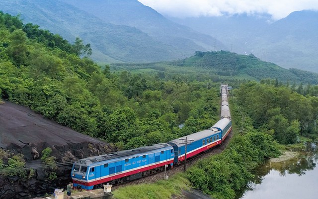 Bến xe, nhà ga tăng chuyến, tăng xe phục vụ Tết - Ảnh 1.