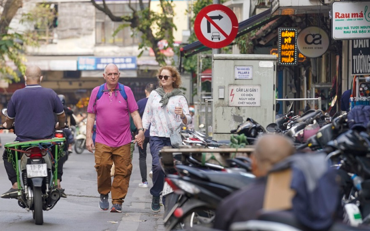 C&oacute; thể cho thu&ecirc; vỉa h&egrave; 4 quận nội th&agrave;nh - Ảnh 1.