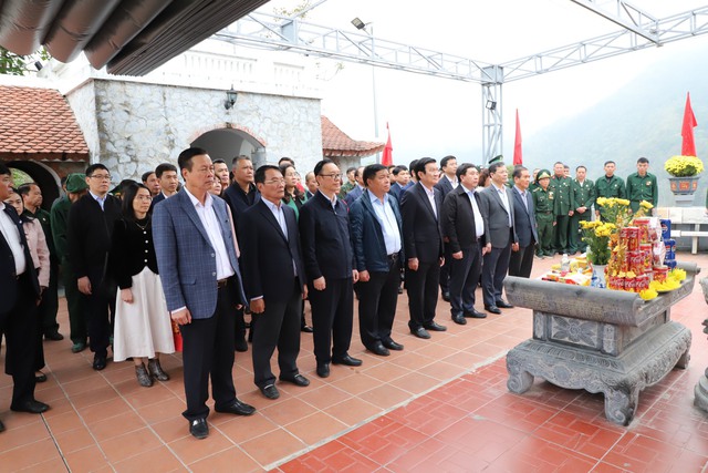 Tri ân các chiến sĩ, gia đình chính sách tại Vị Xuyên, Hà Giang- Ảnh 3.
