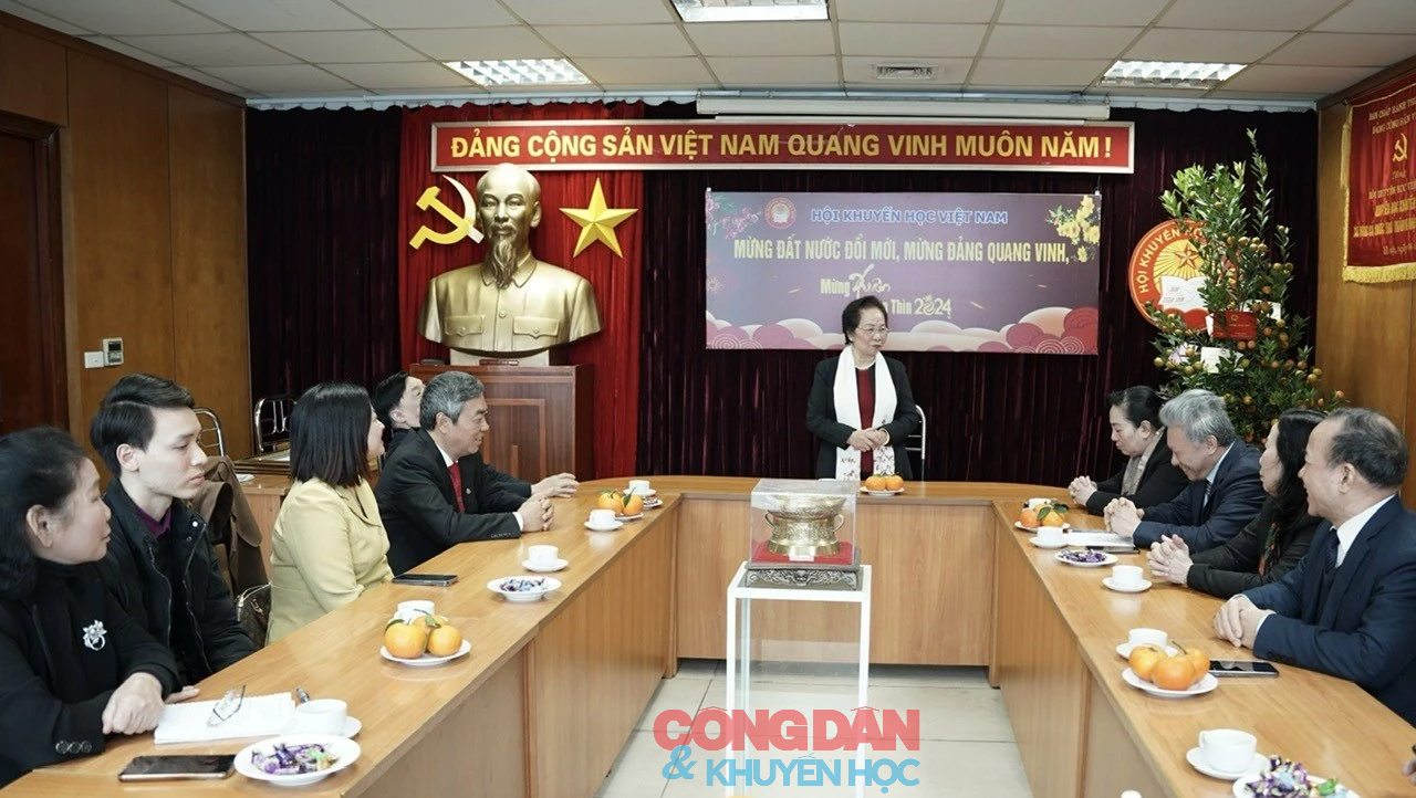 Trung ương Hội Khuyến học Việt Nam trao Bằng khen tặng Công ty Cổ phần Tập đoàn Vàng bạc Đá quý DOJI- Ảnh 3.
