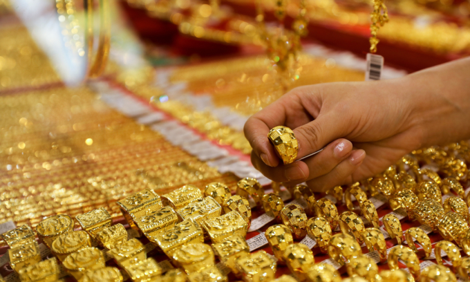 Chính phủ lại giục Ngân hàng Nhà nước khẩn trương bình ổn thị trường vàng- Ảnh 1.