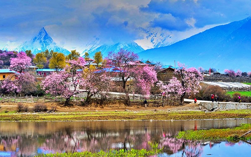 Du lịch Tây Tạng mùa xuân 2024: Các tour hướng tới núi thiêng Kailash "hot" trở lại- Ảnh 3.