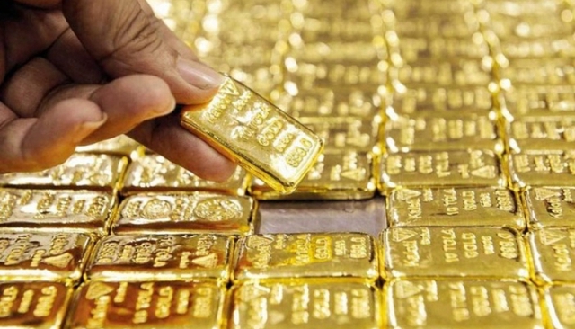 Thủ tướng: Xử lý ngay và luôn tình trạng giá vàng miếng trong nước và giá vàng quốc tế chênh lệch ở mức cao- Ảnh 1.