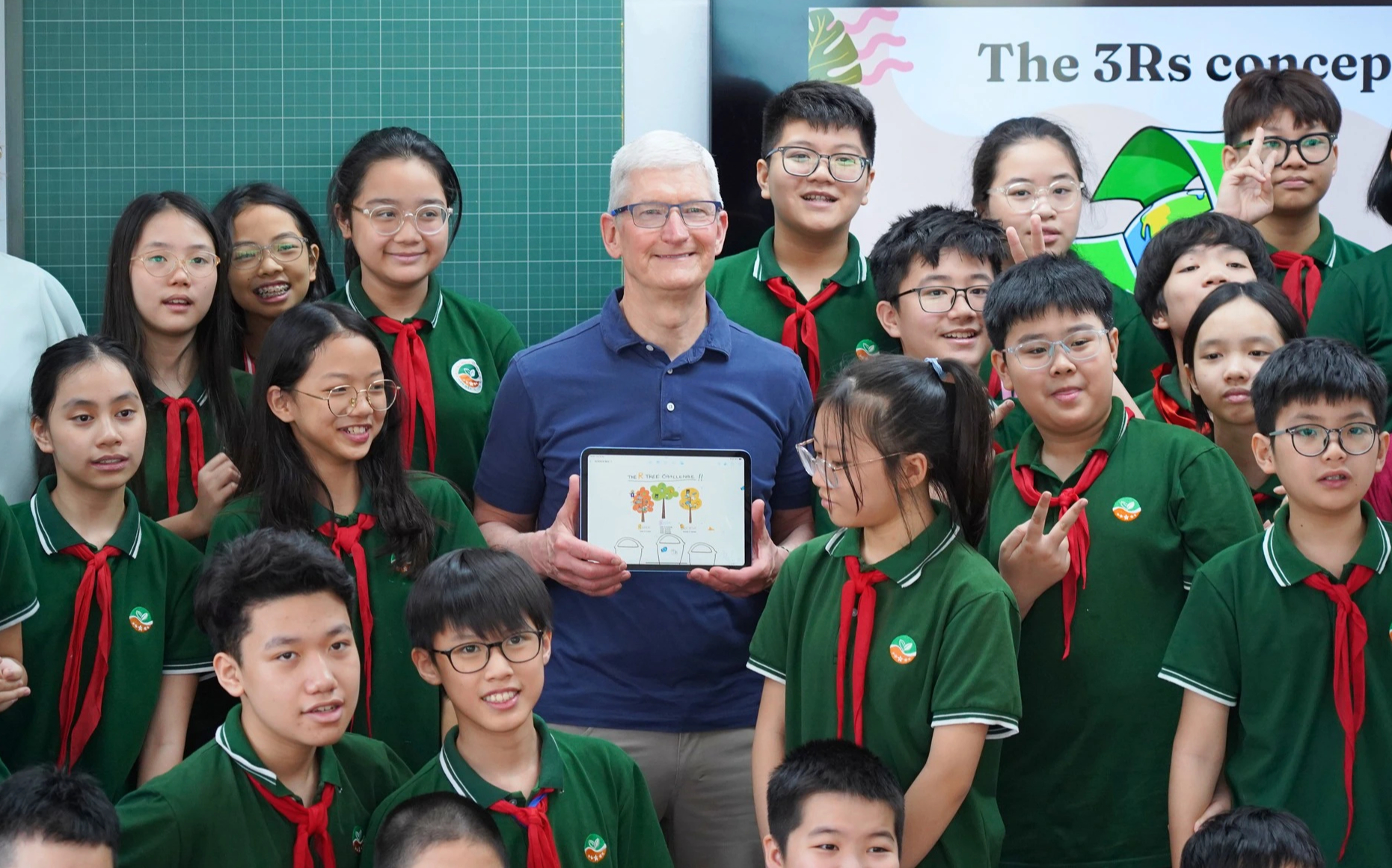 CEO Tim Cook: Apple sẵn sàng thúc đẩy đầu tư, mở rộng hoạt động tại Việt Nam- Ảnh 5.