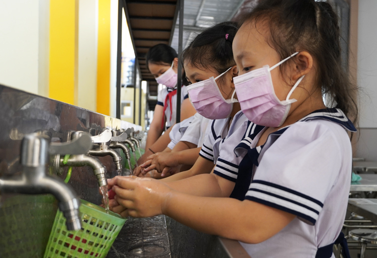 Ngành giáo dục hưởng ứng Tuần lễ Quốc gia nước sạch và vệ sinh môi trường năm 2024- Ảnh 1.