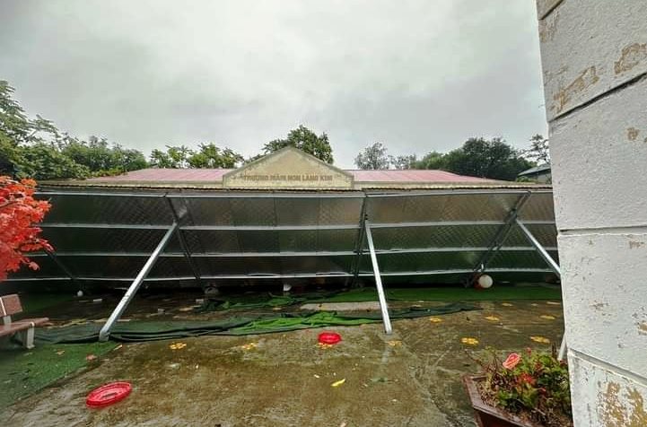 Lào Cai: Dông lốc mạnh kèm mưa đá làm hư hại hơn 160 nhà ở, trường học- Ảnh 3.