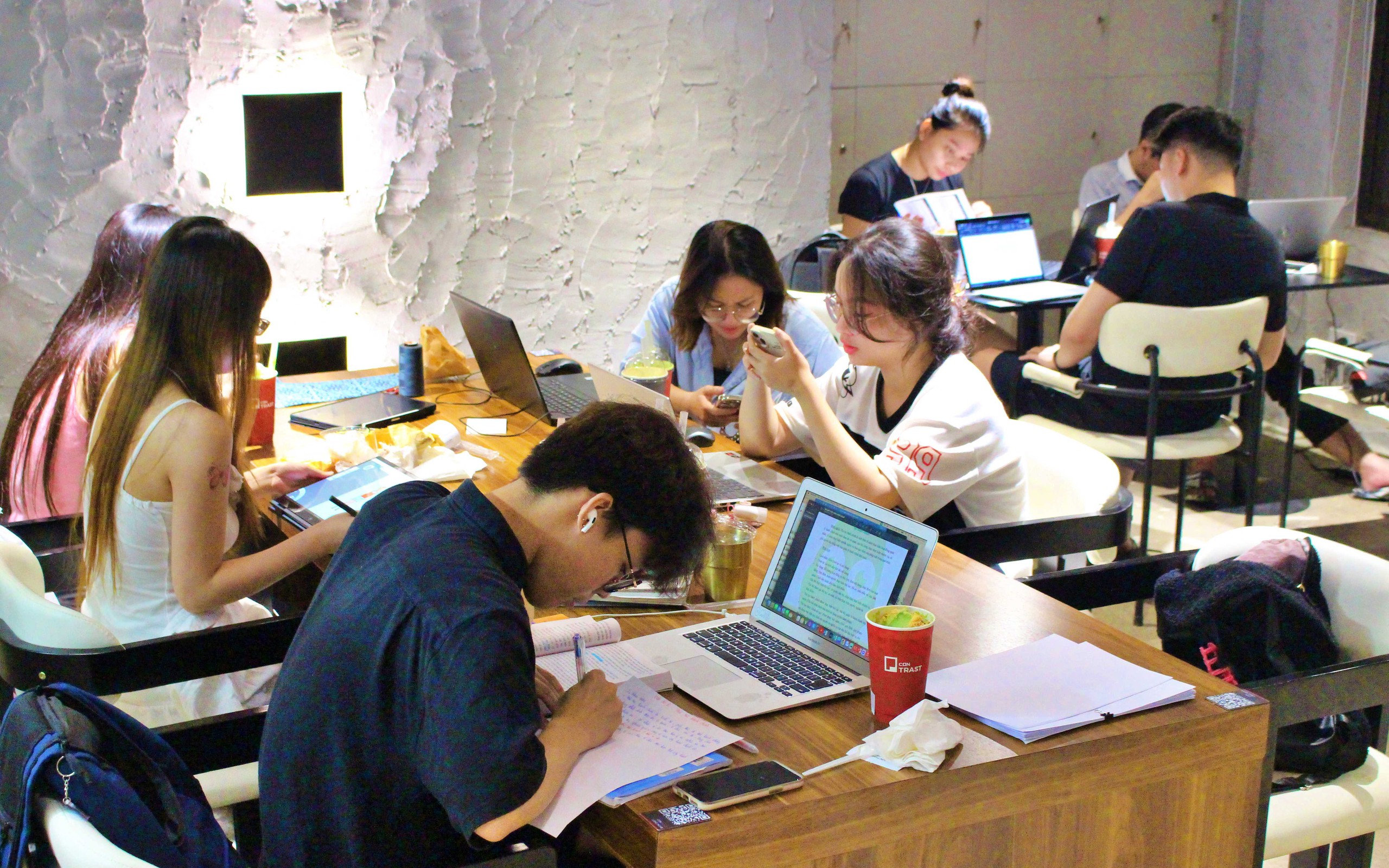 Cách ứng dụng đường cong lãng quên trong học tập để ghi nhớ lâu hơn