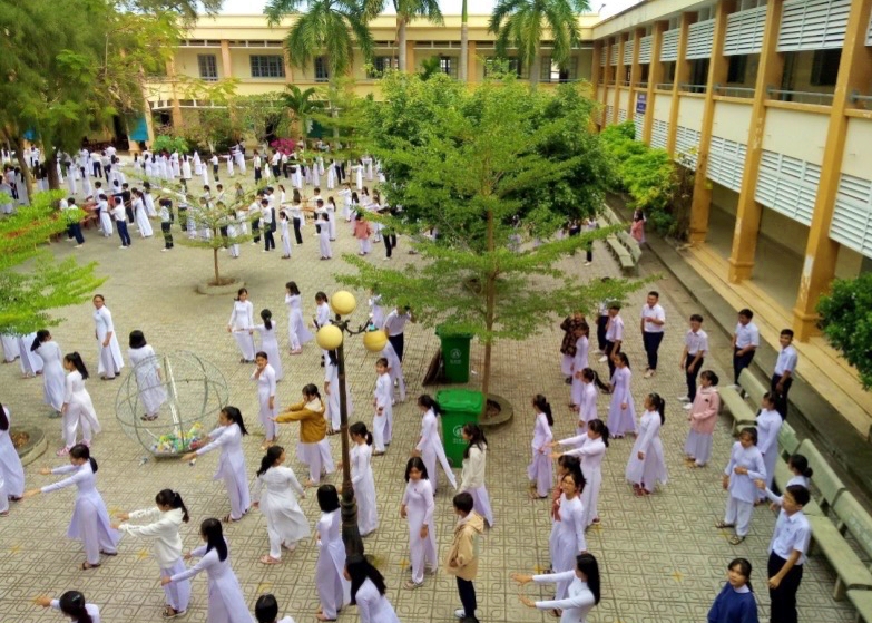 "Trẻ hoá" bệnh tật ngày càng tăng, cấp bách phải nâng cao sức khoẻ học đường - Ảnh 2.