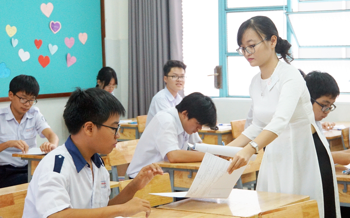 Ch&iacute;nh s&aacute;ch li&ecirc;n quan đến n&acirc;ng chuẩn gi&aacute;o vi&ecirc;n, thầy c&ocirc; gi&aacute;o cần biết - Ảnh 2.