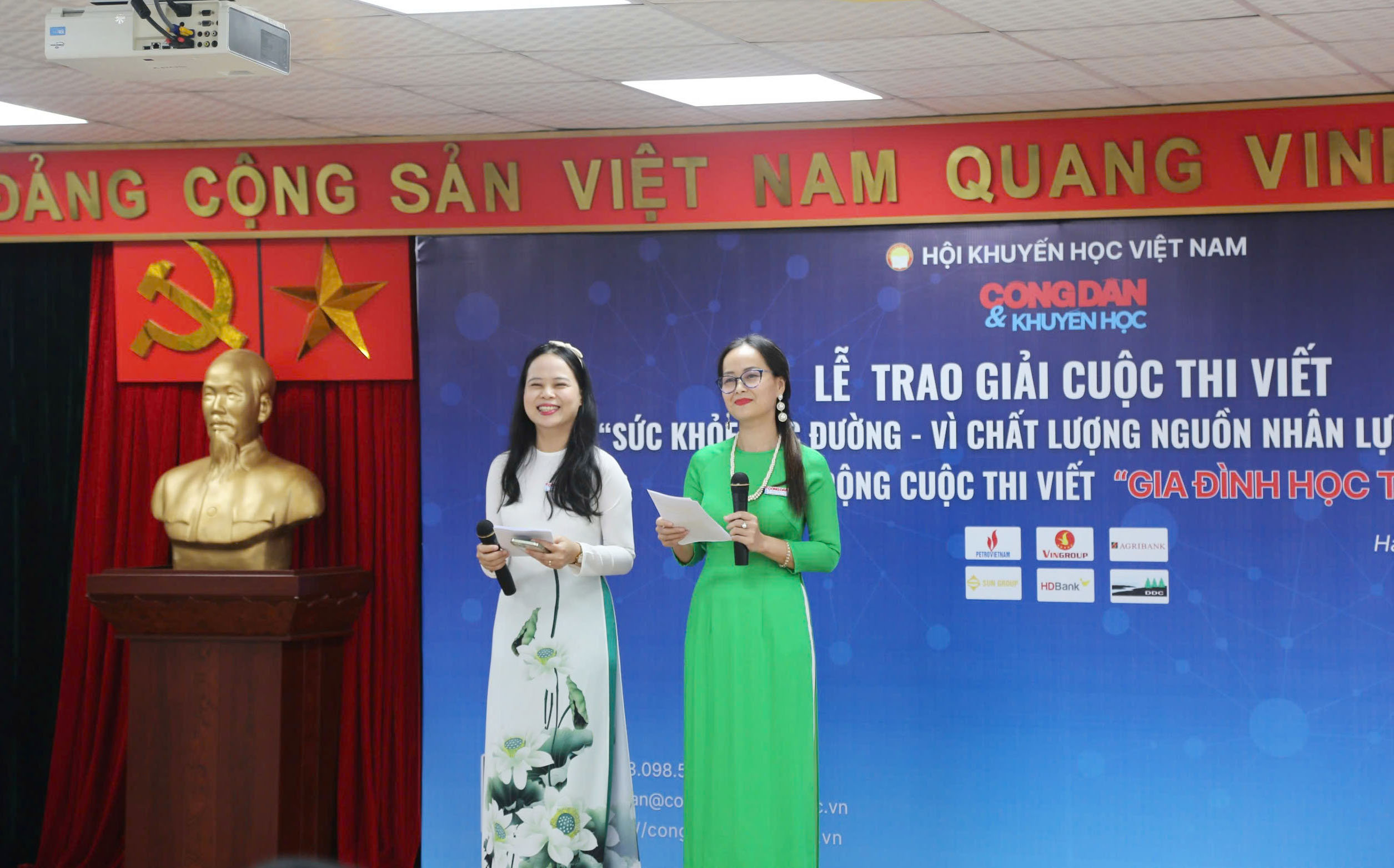 Hình ảnh đẹp trong Lễ  tổng kết cuộc thi viết "Sức khoẻ học đường - Vì chất lượng nguồn nhân lực đất nước" - Ảnh 26.