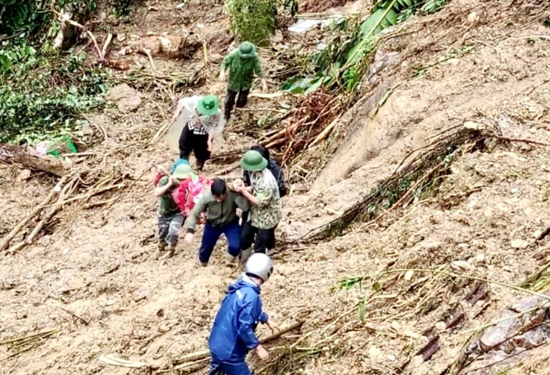 Lào Cai: Sáng lên những việc làm vì dân, những tấm lòng nhân ái trong bão lũ - Ảnh 17.