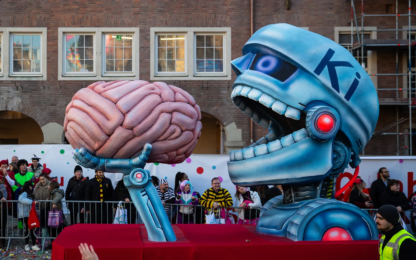 Đáng lo ngại: Hơn 1 triệu người trò chuyện với ChatGPT về vấn đề tự tử hàng tuần - Ảnh 2.